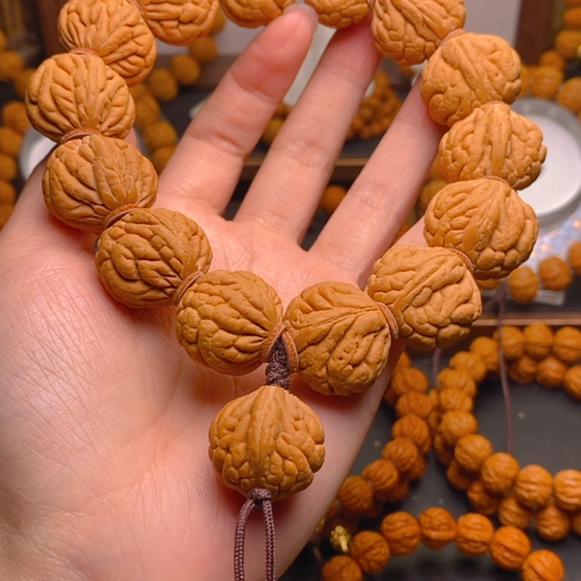 【闪购商品】桃核手串long wen tao he