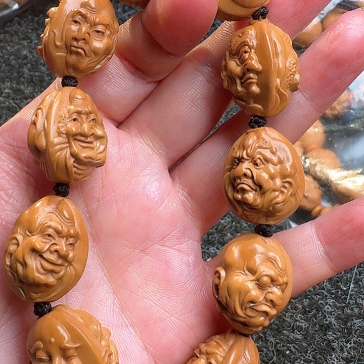 橄榄核吊坠橄榄浮雕罗汉