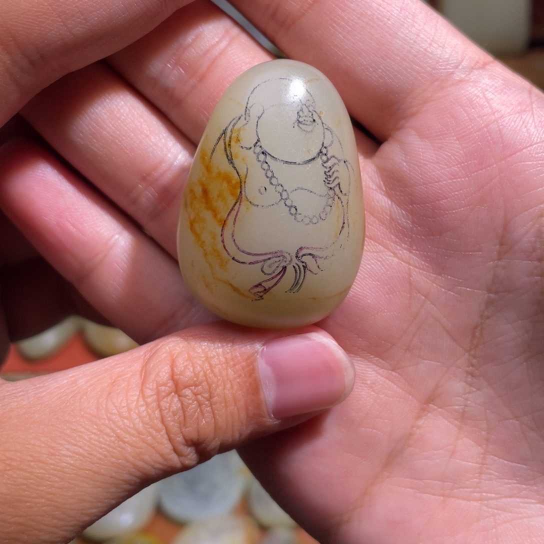 温***馨定制和田玉未镶嵌吊坠