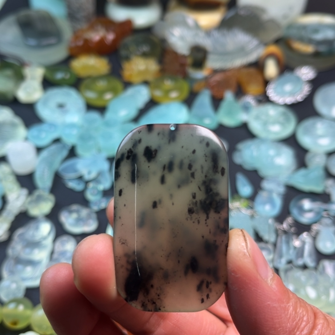 蛇纹石玉未镶嵌岫玉