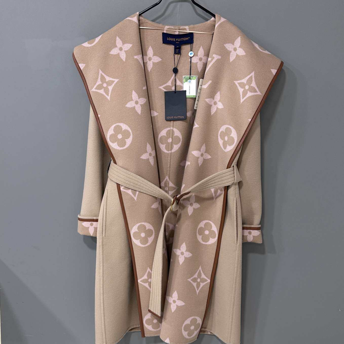 未使用 LouisVuitton/路易威登 裸粉色浴袍大衣/40码/73758