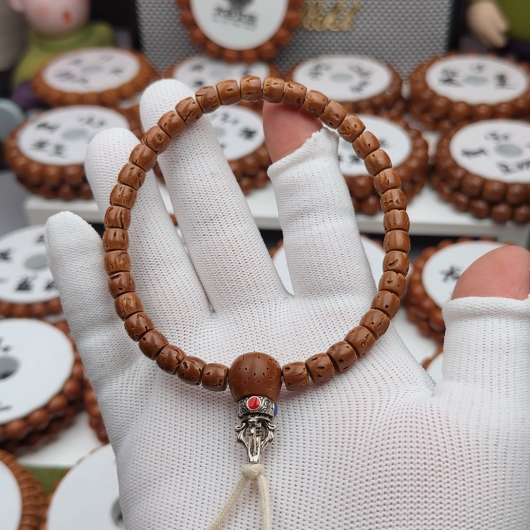 桃核吊坠桃核手持