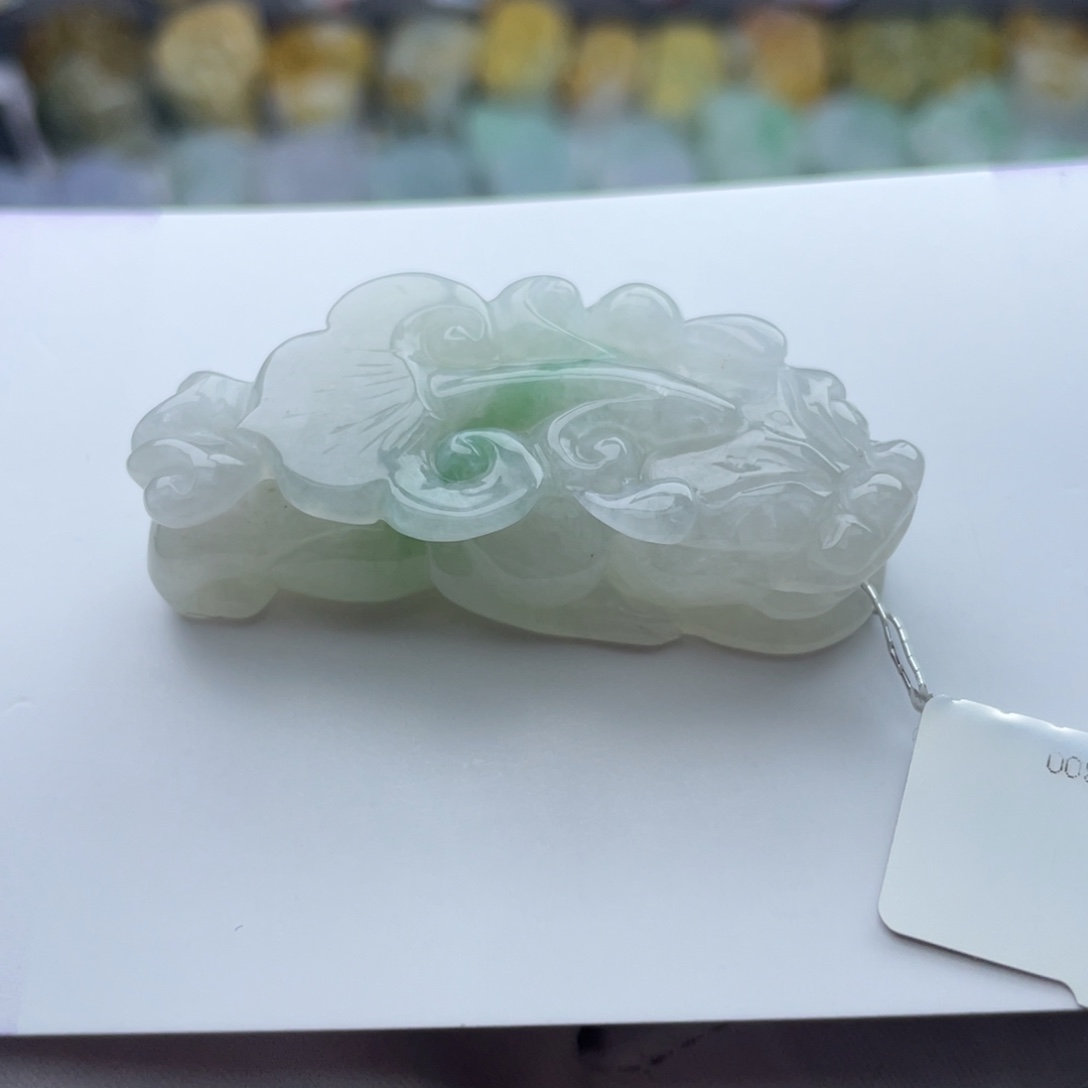 翡翠颈饰未镶嵌貔貅