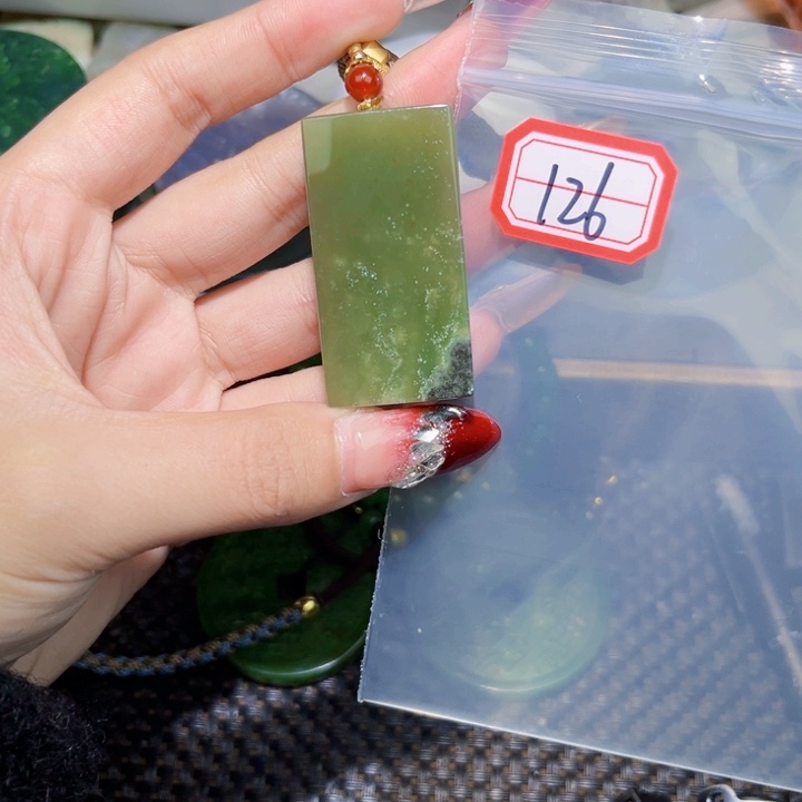 和田玉和田玉边角料随机发未镶嵌