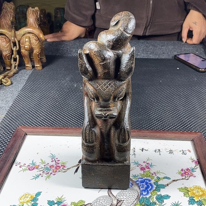 紫砂其他。           