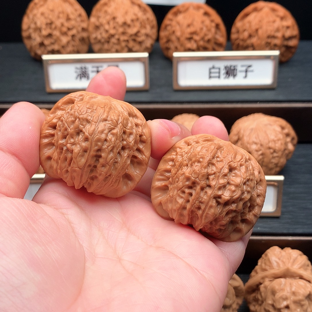 文玩核桃吊坠144号血麒麟39+