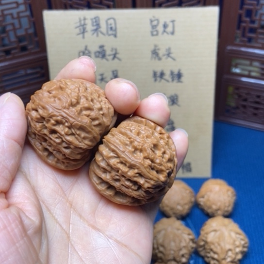 文玩核桃把件白狮子37