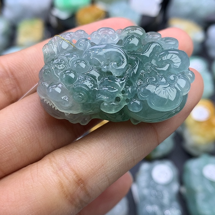 翡翠未镶嵌颈饰天然缅甸翡翠