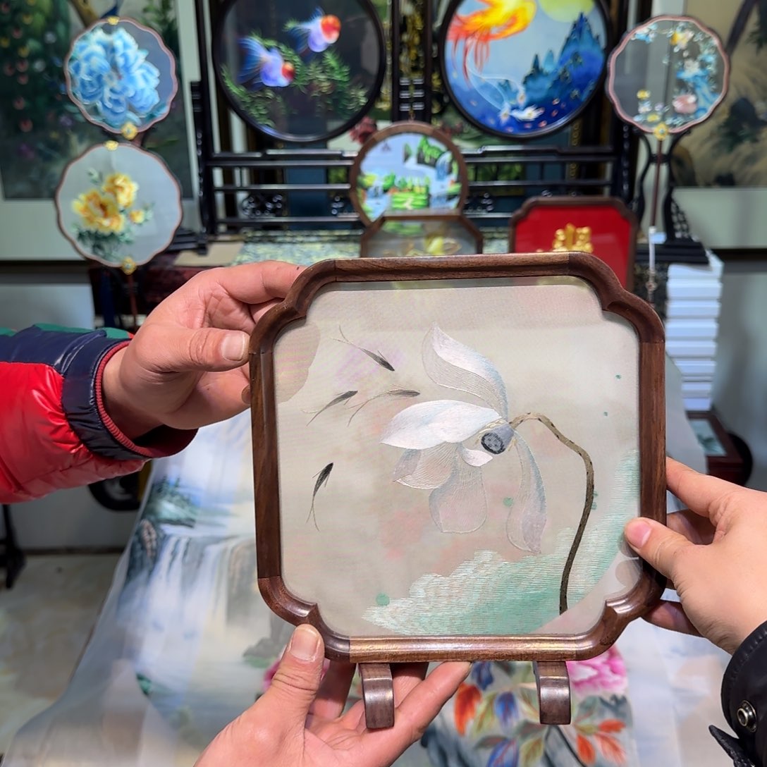 刺绣刺绣工艺精湛