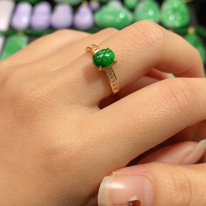 颈饰未镶嵌翡翠吊坠