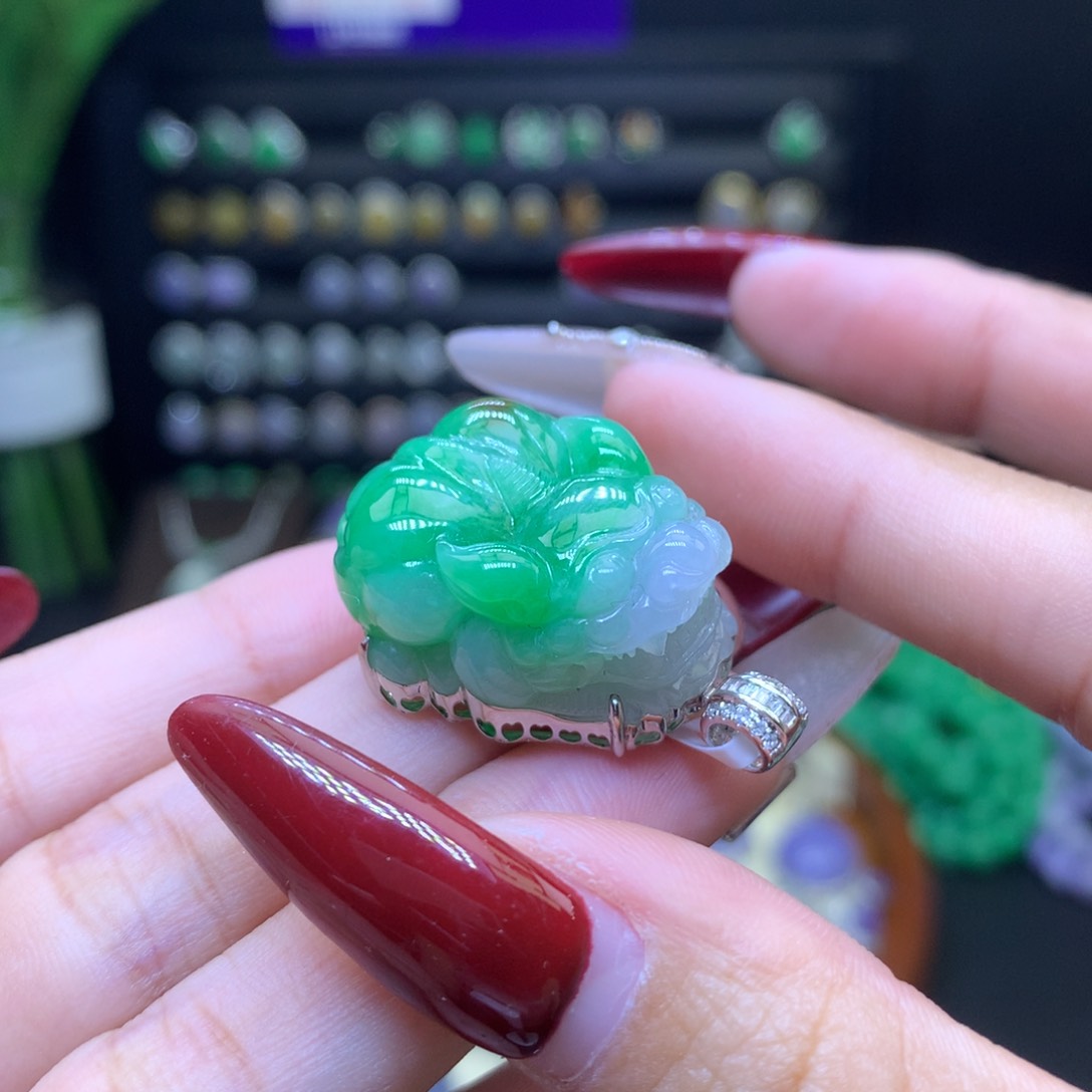 翡翠颈饰18K金镶嵌天然