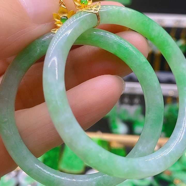 翡翠耳饰18K金镶嵌耳坠