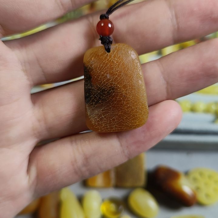 未镶嵌琥珀裸石俄料牌子