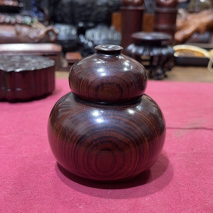 香榧木精品黄花梨和紫檀木器放漏