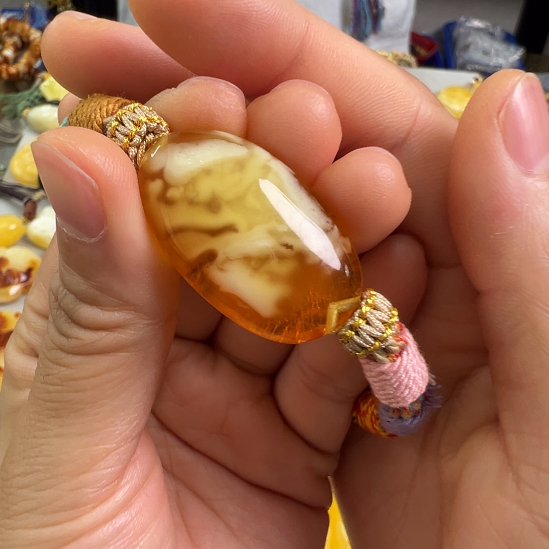 未镶嵌蜜蜡裸石琥珀