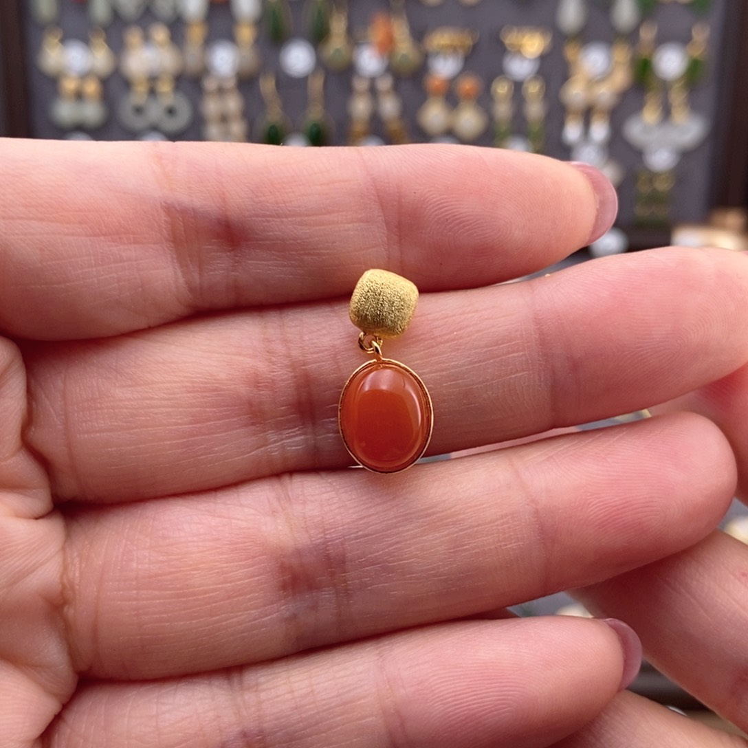 银S925镶嵌和田玉耳饰小*子