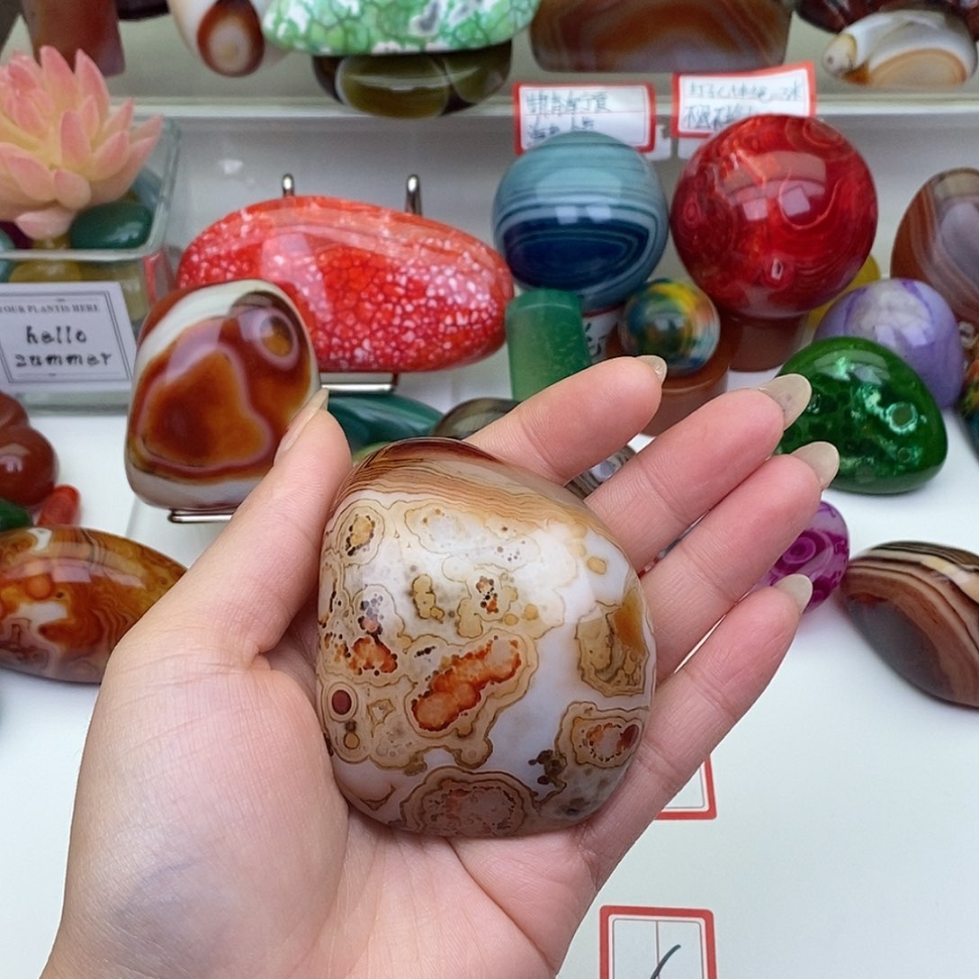 玛瑙/玉髓未镶嵌珠宝奇石