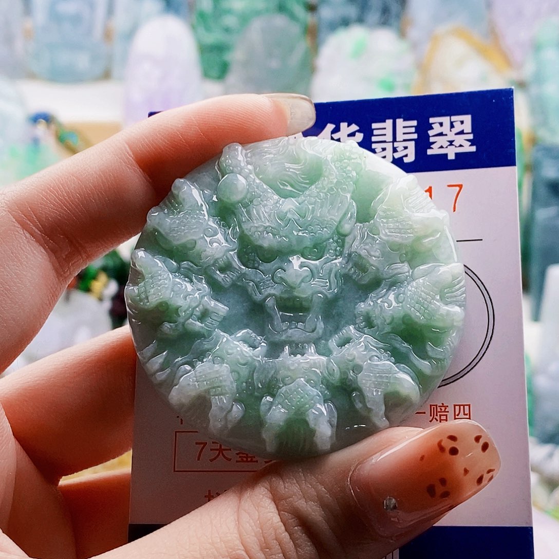 吊坠(不含链)未镶嵌翡翠