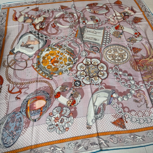 丝纡 骏马链条 双面异色提花丝毛135cm方巾