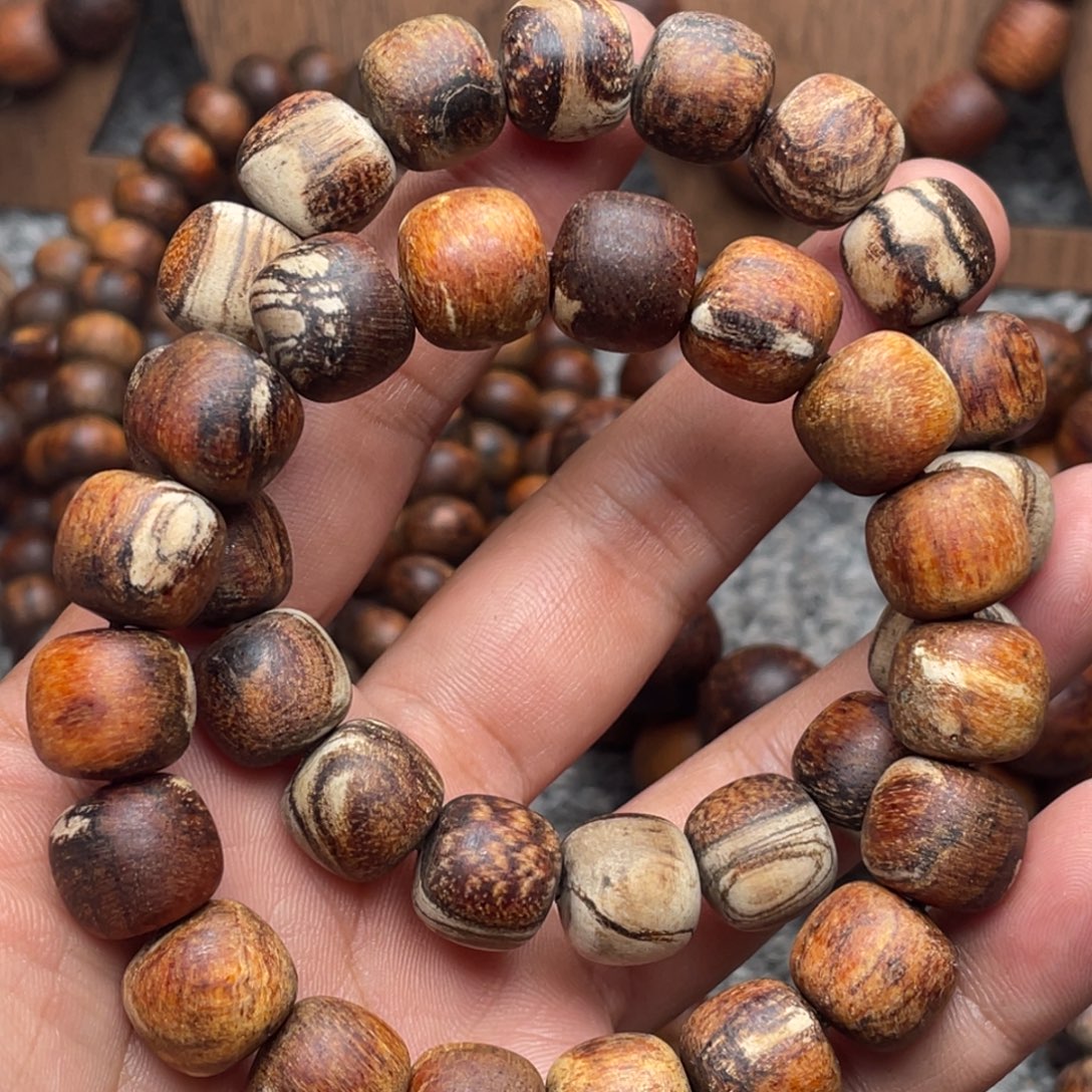 小****贡木贡木12.13老型夹白