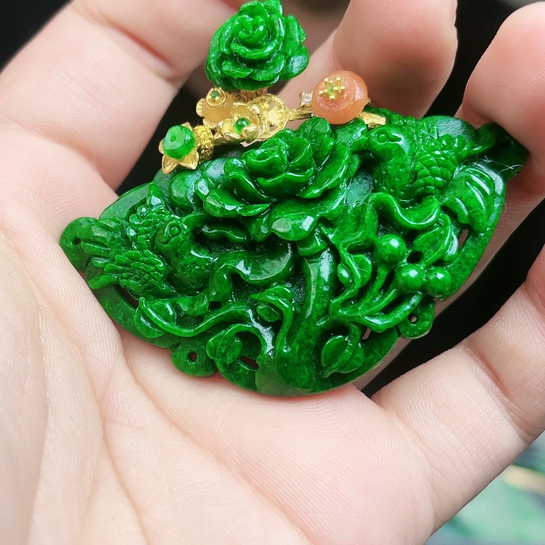 翡翠颈饰银S925镶嵌吊坠