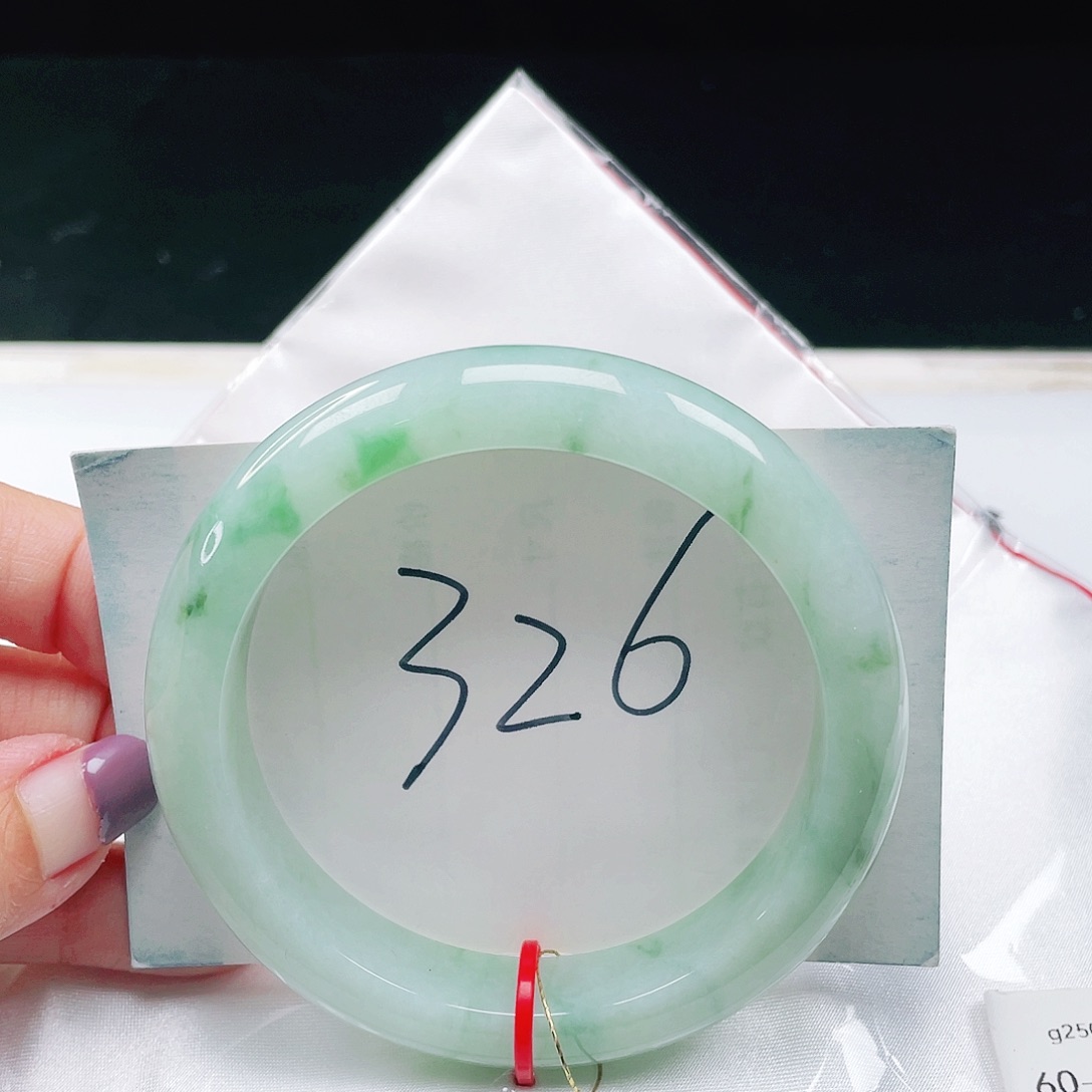 翡翠未镶嵌手镯缅甸翡翠60