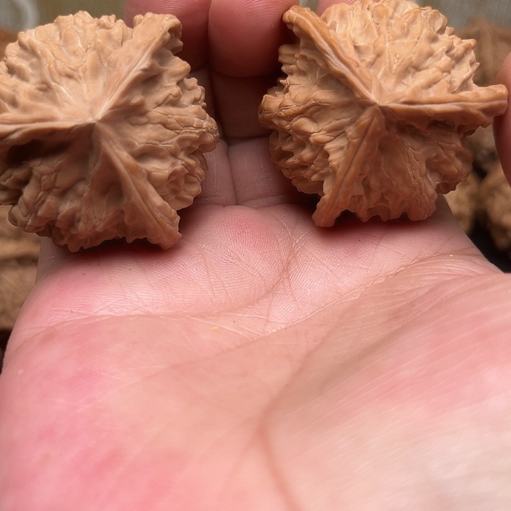 拿***铁文玩核桃吊坠你们都在