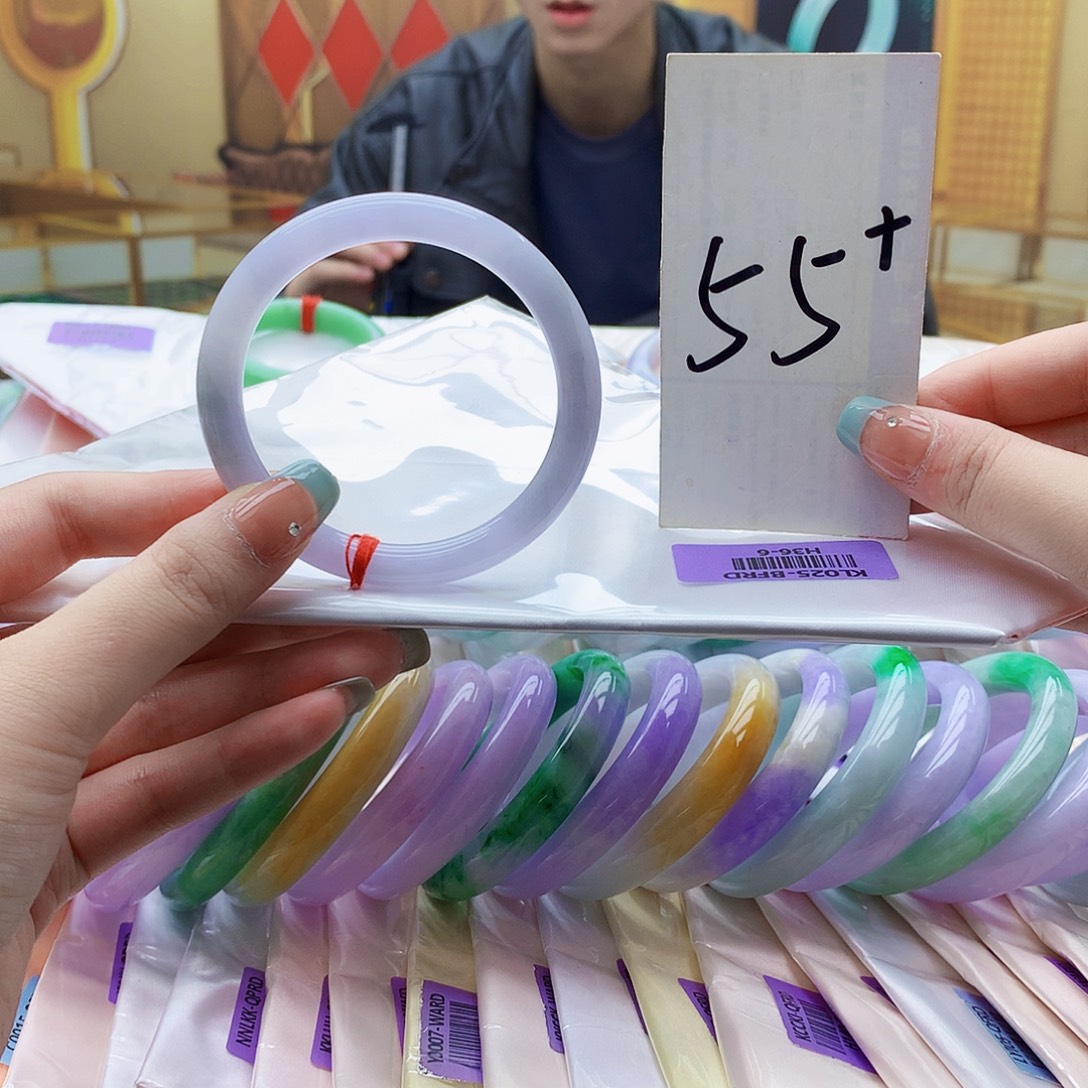 翡翠未镶嵌手镯nn