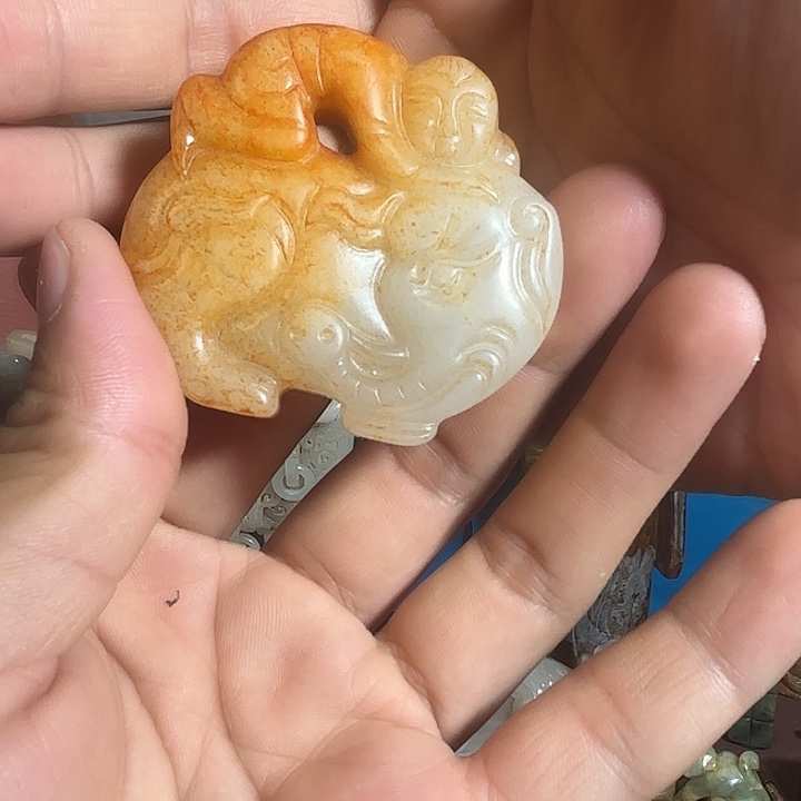 未镶嵌和田玉（青玉）挂件