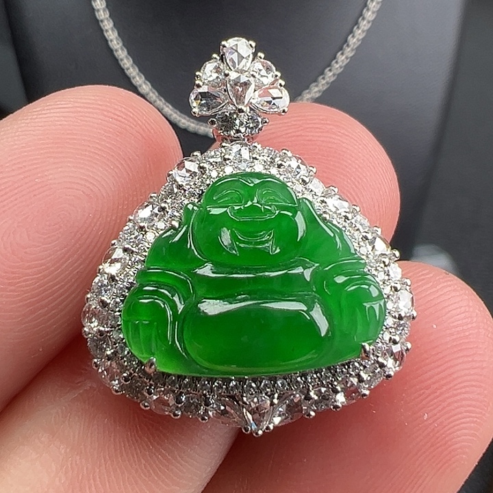 翡翠18K金镶嵌颈饰佛12.2