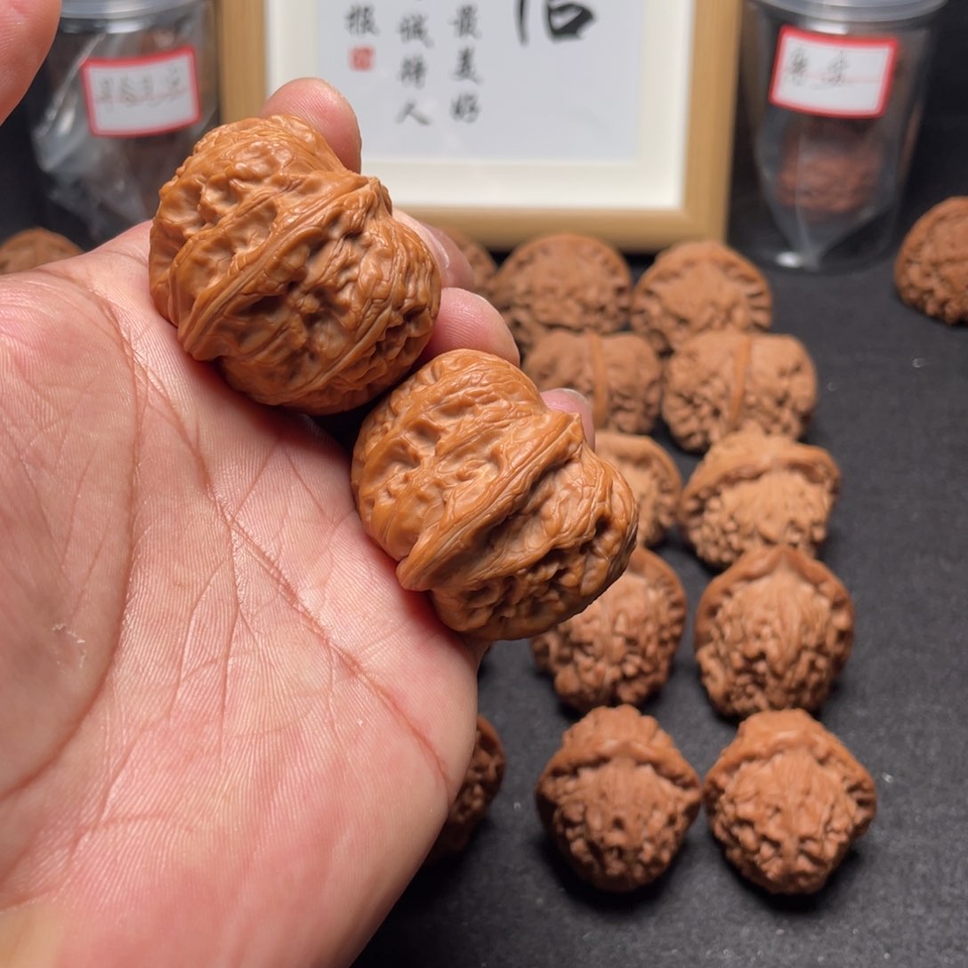 文玩核桃吊坠42平谷元宝