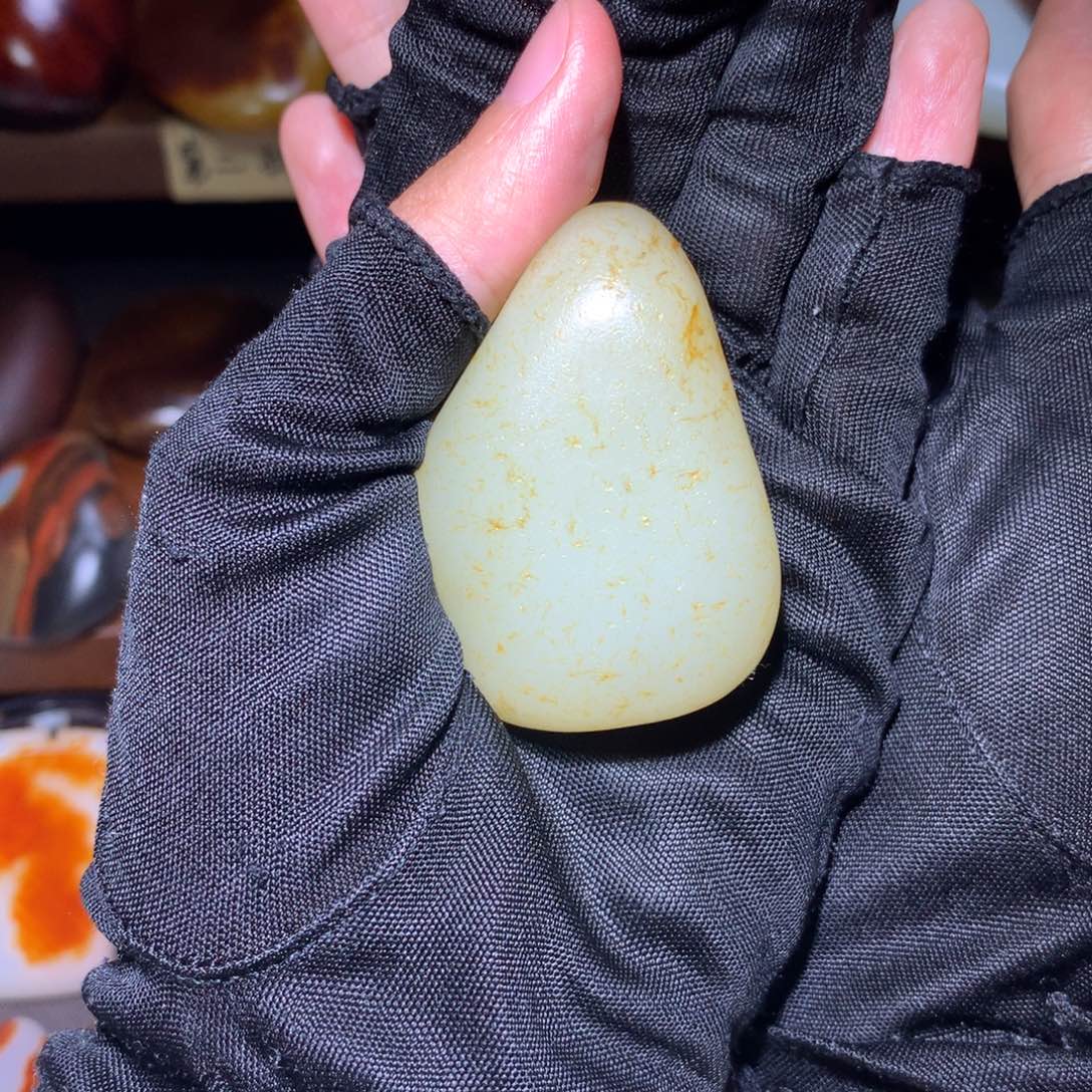 我***子和田玉未镶嵌颈饰