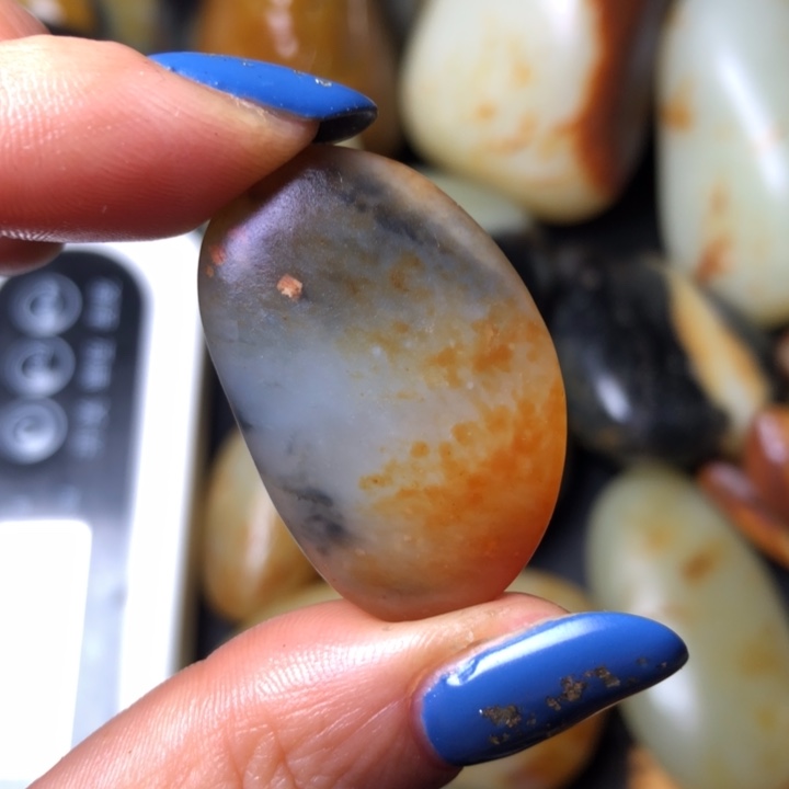 和田玉未镶嵌珠宝奇石