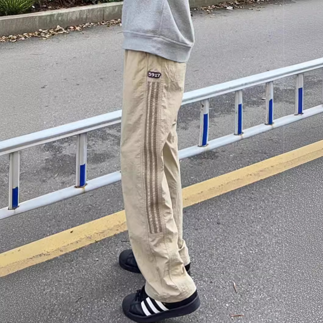 卡其色条纹裤子男夏季美式工装裤直筒休闲三条杠速干运动裤