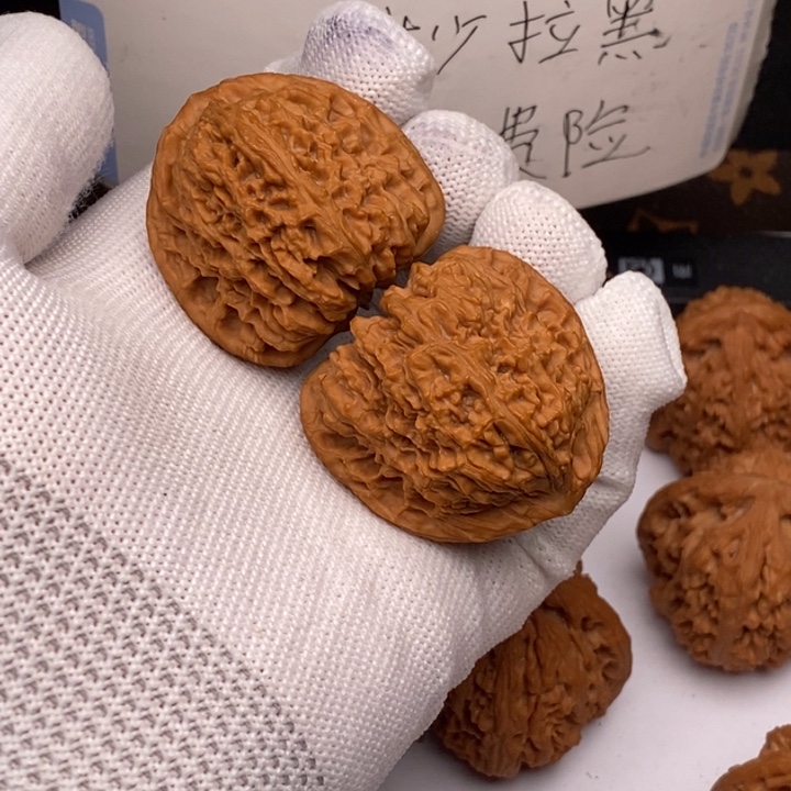 金***爸文玩核桃把件南疆石40