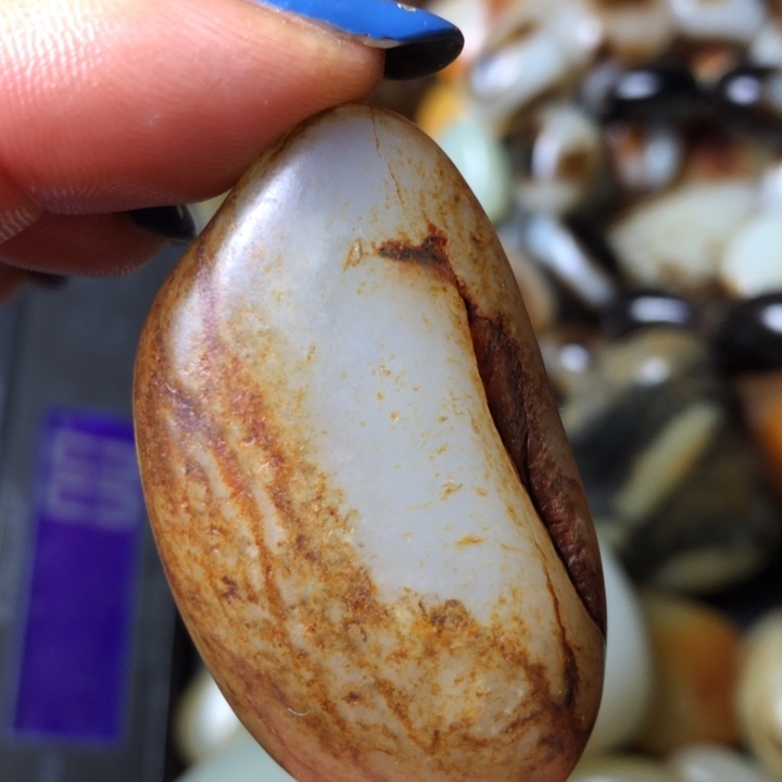 和田玉未镶嵌珠宝奇石