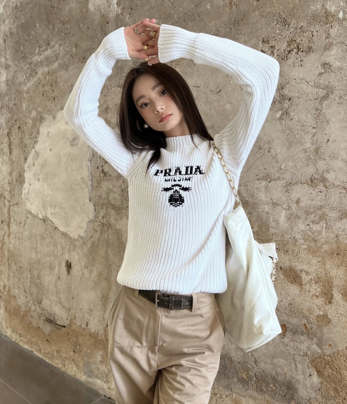 99新 Prada/普拉达  AA1836 字母logo圆领毛衣 40码