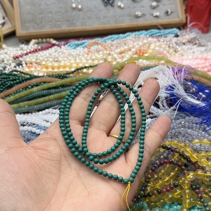 玛瑙/玉髓珠宝半成品未镶嵌一条3mn绿松长58厘米左右