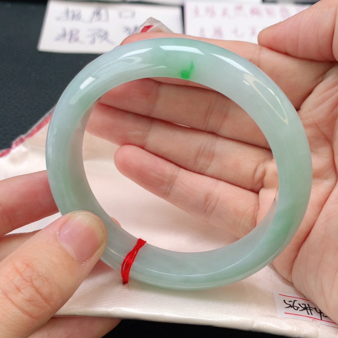 翡翠未镶嵌手镯翡翠56