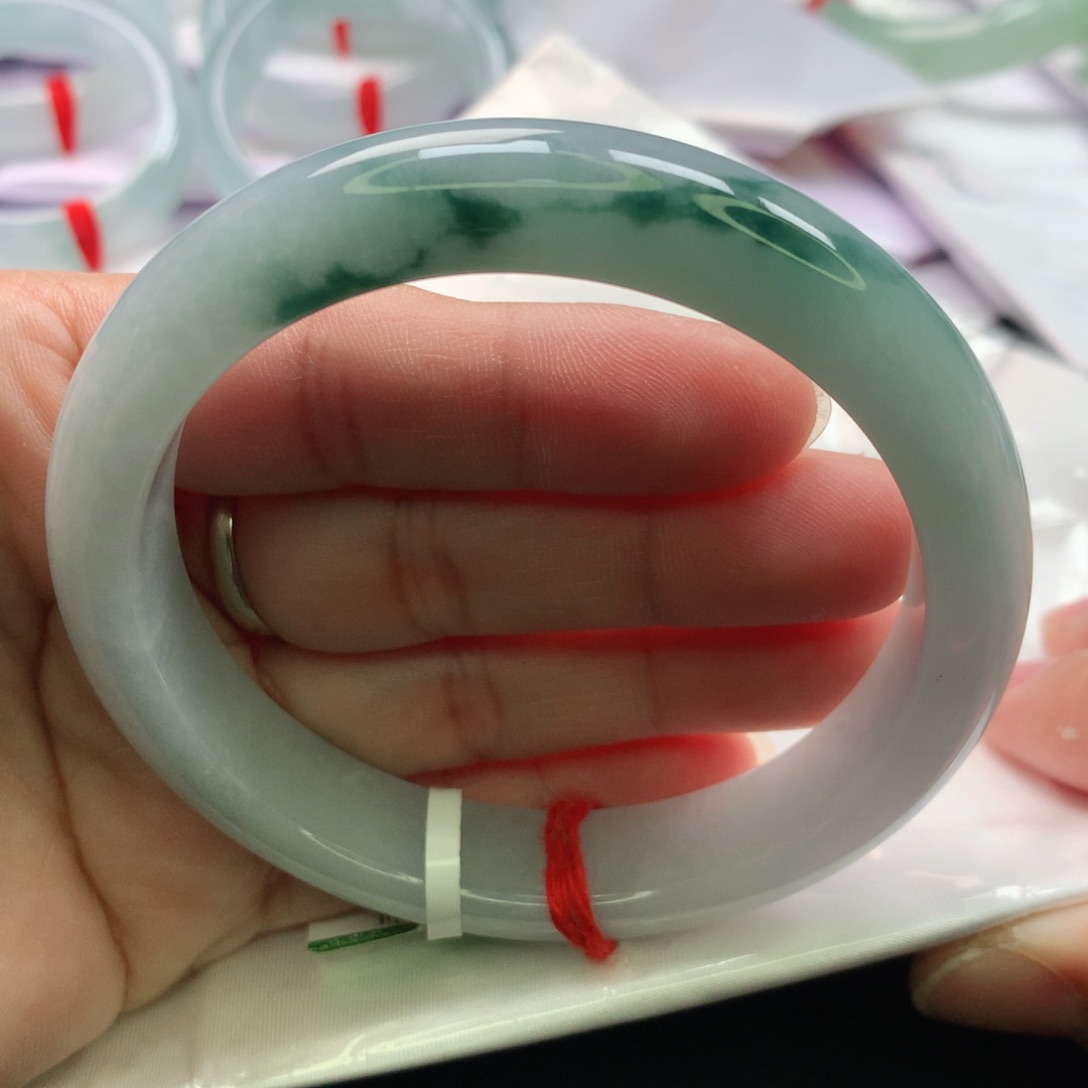 翡翠手镯未镶嵌缅甸61