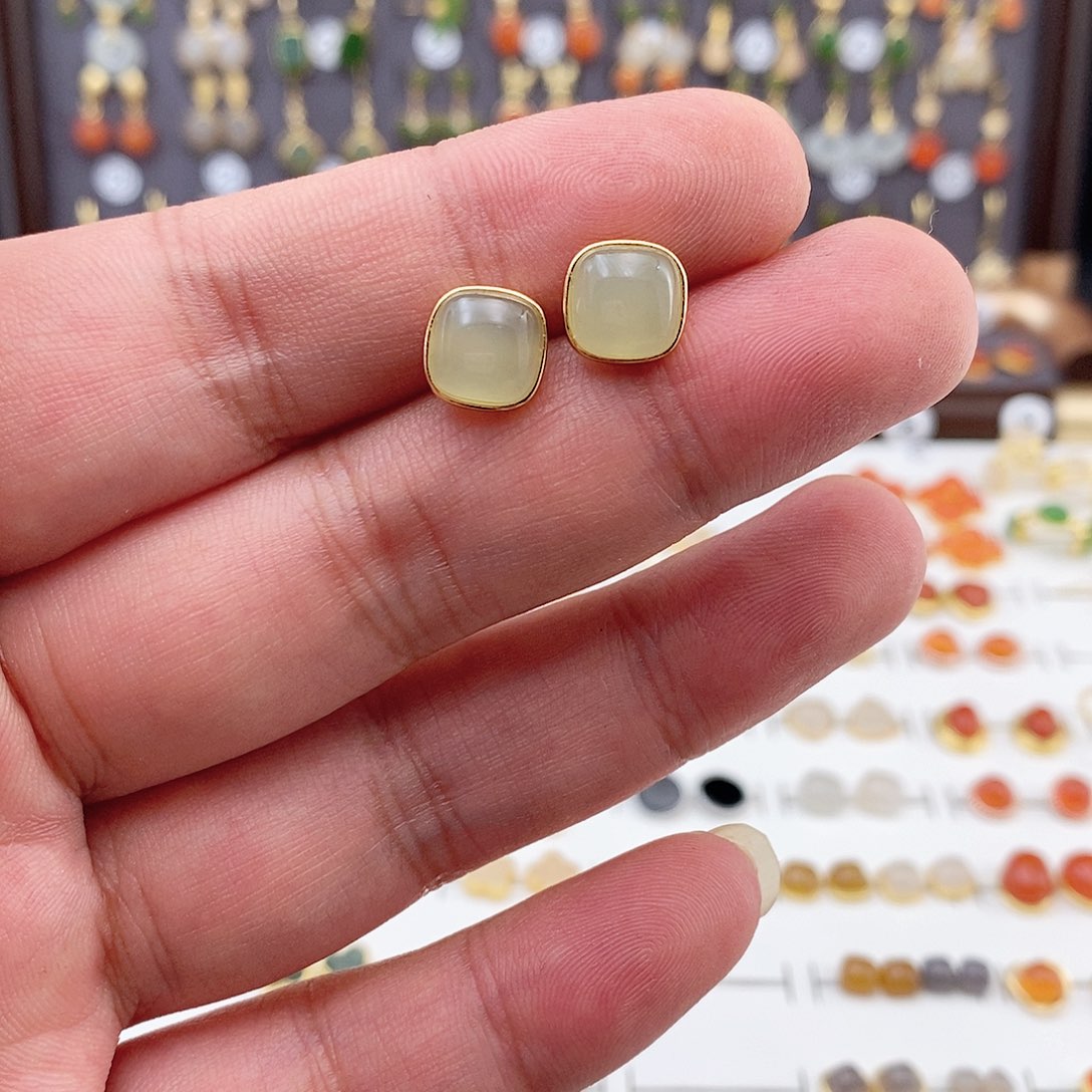 和田玉银S925镶嵌耳饰