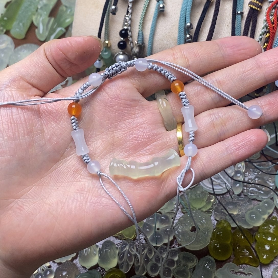 ****^蛇纹石玉合金项链