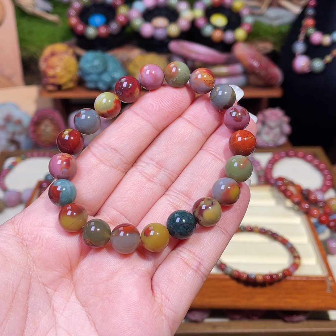 玉***月玛瑙/玉髓未镶嵌珠宝半成品盐源玛瑙艳丽高品油画包浆