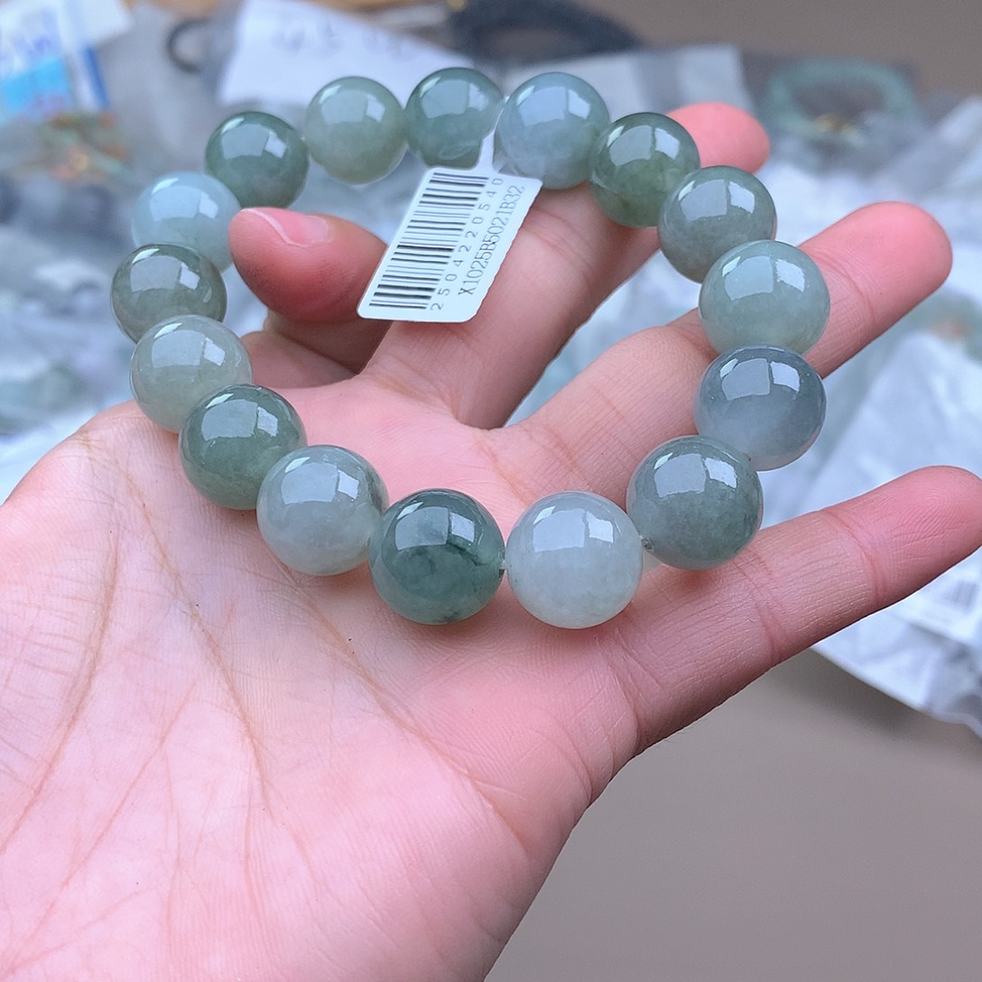 未镶嵌手串定制翡翠