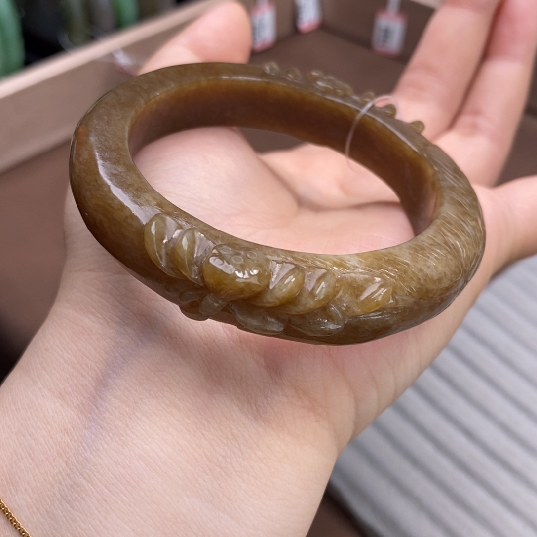 和田玉（糖玉）手镯未镶嵌新疆且末糖手镯54.2%