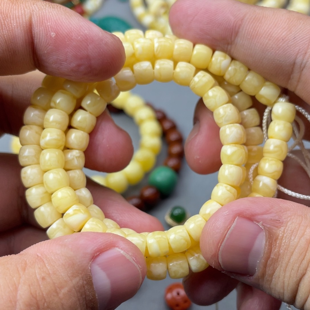 琥珀珠宝奇石未镶嵌60