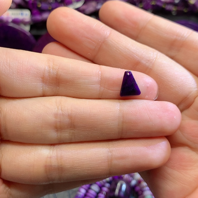 【闪购商品】18K金镶嵌苏纪石（舒俱来） 吊坠