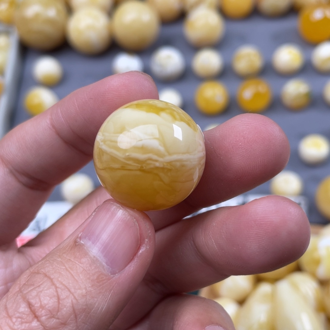 蜜蜡珠宝奇石未镶嵌