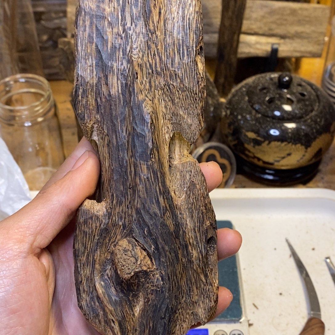 绿***地沉香高油香薰乌身136克