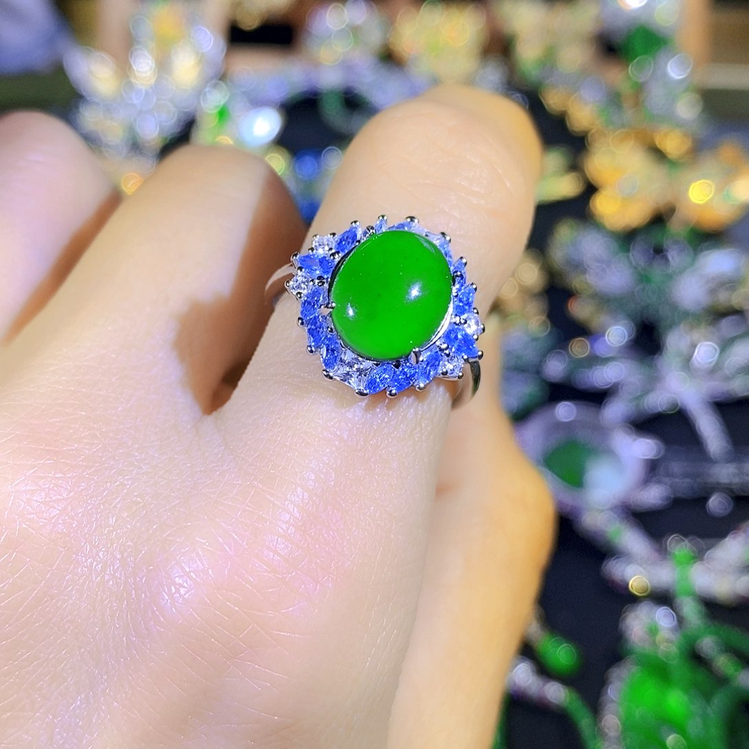 颈饰银S925镶嵌翡翠